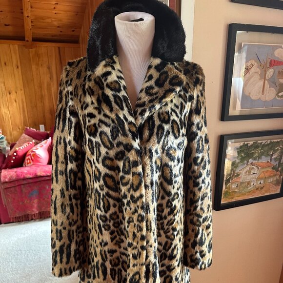 TOPSHOP Animal Leopard Print Faux Fur Coat - 4 - Picture 2 of 11